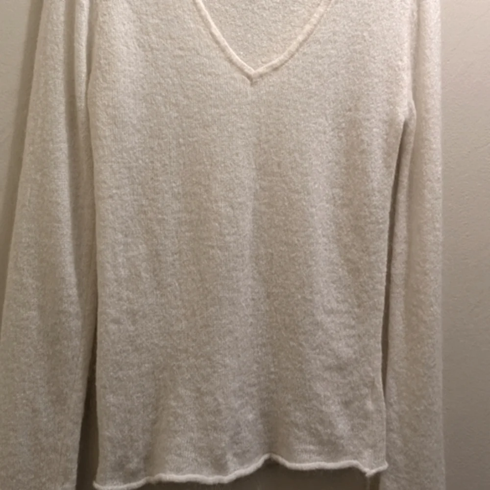 Brandy Melville Andi Mohair Wool Blend Knit V-neck Sweater White Long Sleeve- OS